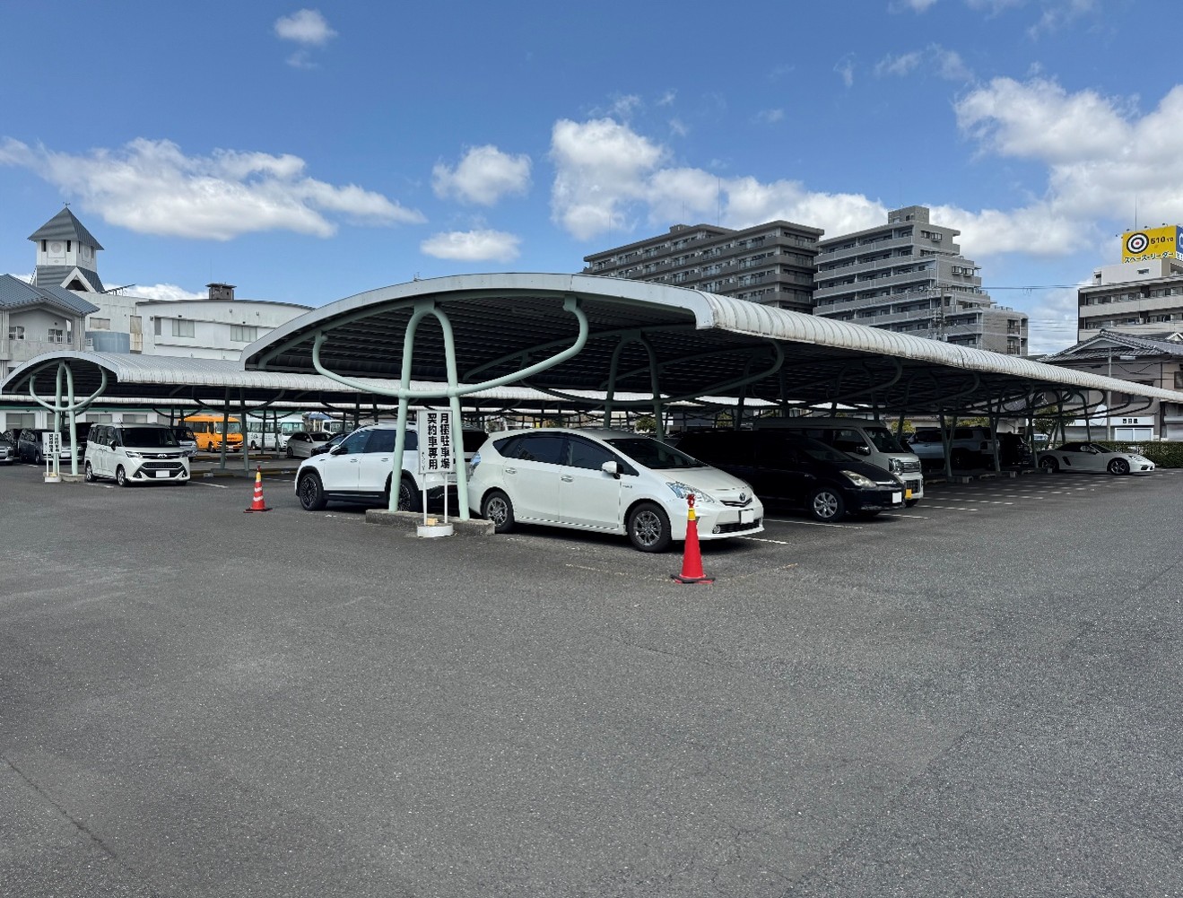 北駐車場